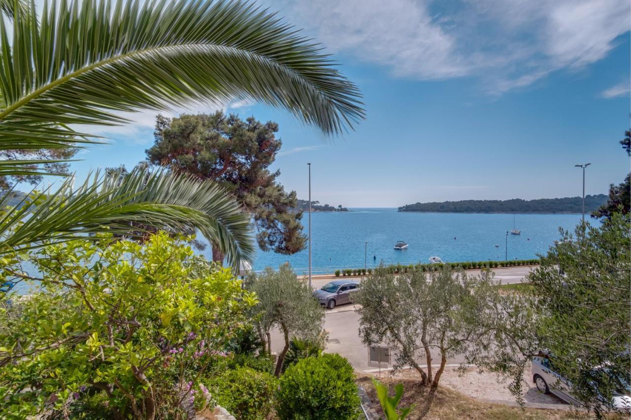 Apartments Villa Julija Mali Losinj Bagian luar foto
