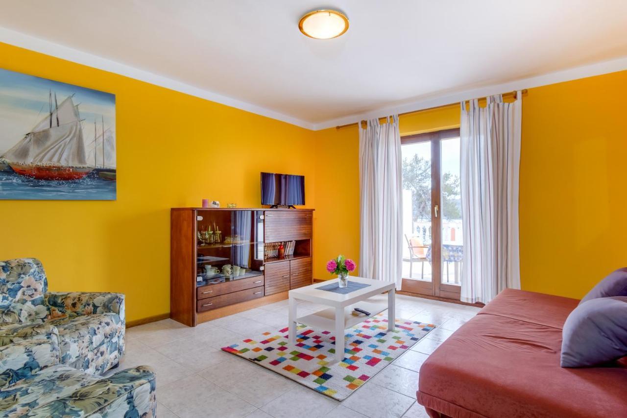 Apartments Villa Julija Mali Losinj Bagian luar foto