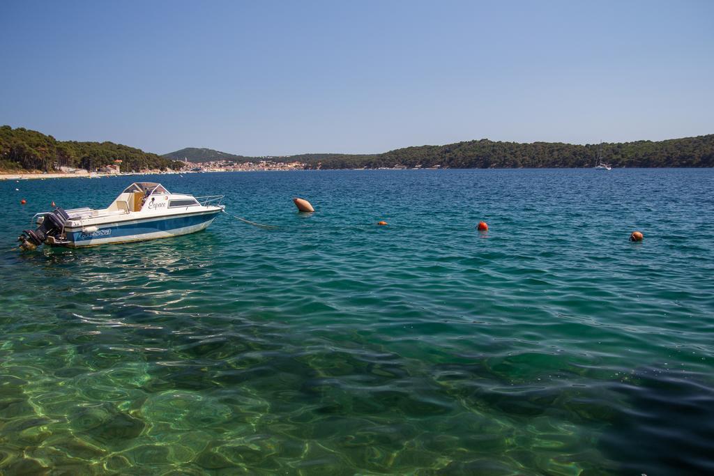 Apartments Villa Julija Mali Losinj Bagian luar foto