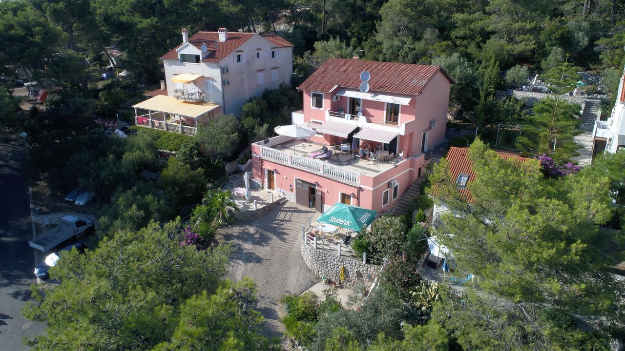 Apartments Villa Julija Mali Losinj Bagian luar foto