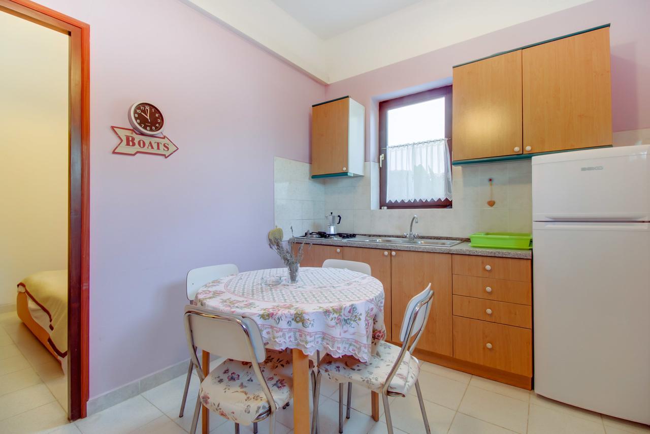 Apartments Villa Julija Mali Losinj Bagian luar foto